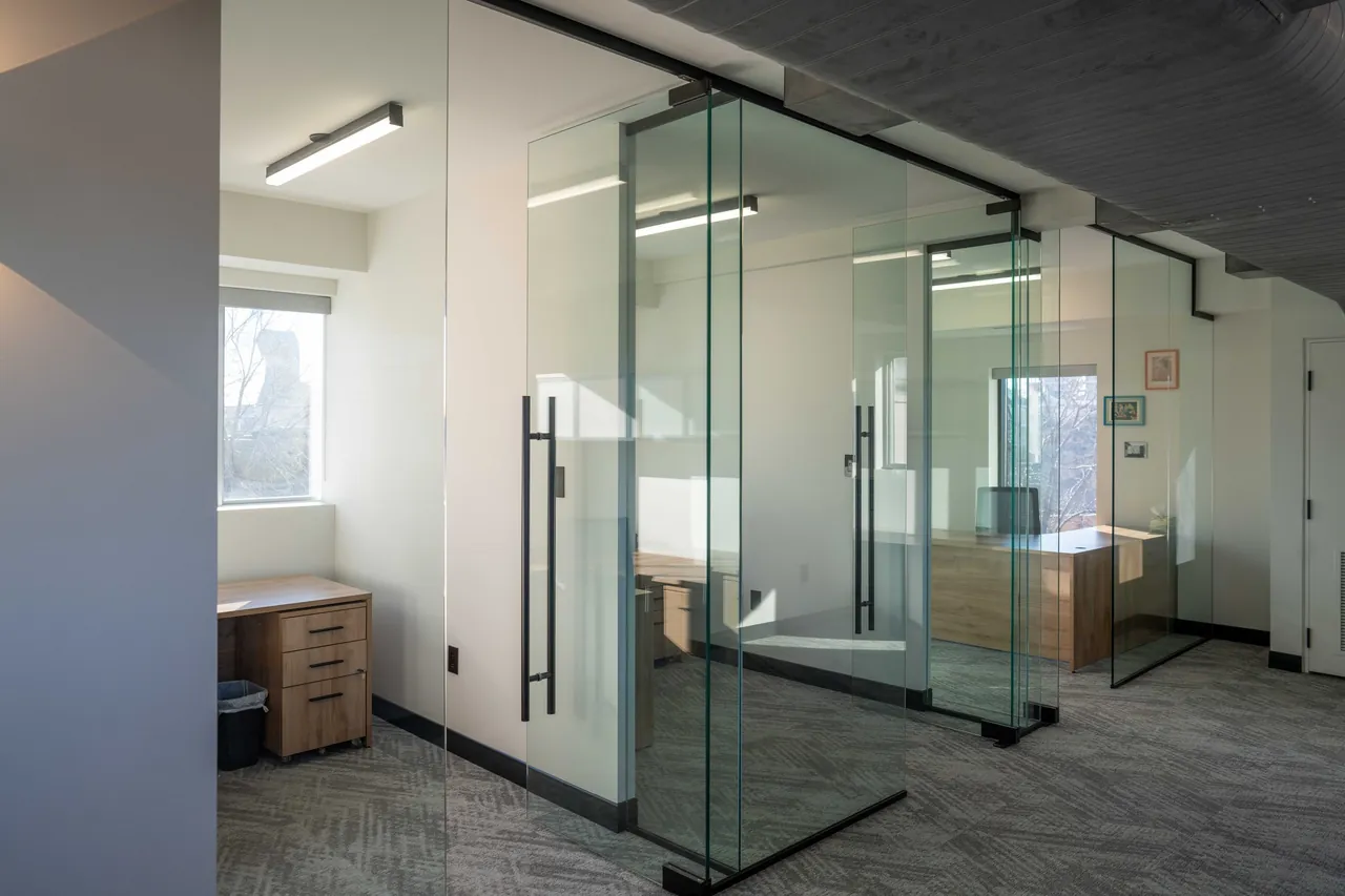 Office suites with glazed partitions and natural light
